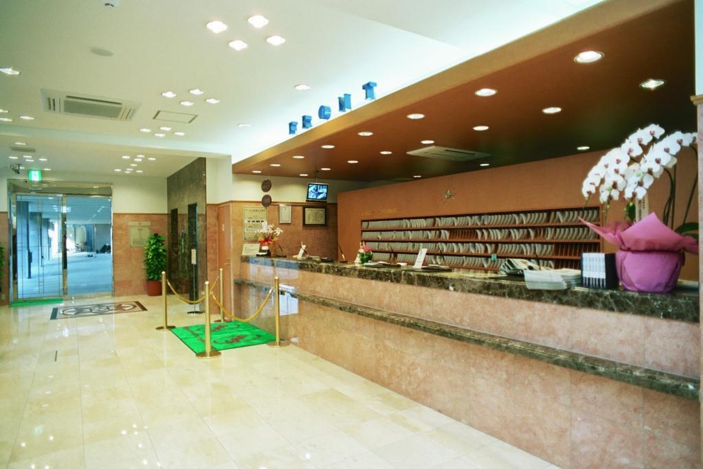 Toyoko Inn Tokyo Monzen-Nakacho Eitaibashi Экстерьер фото